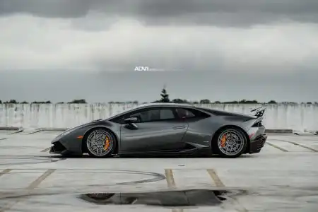 Lamborghini Huracan With ADV.1 Wheels Wallpaper