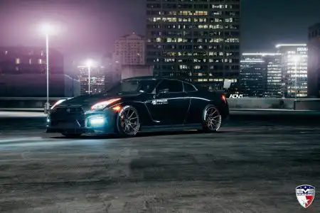 Nissan GTR With ADV.1 Wheels Wallpaper