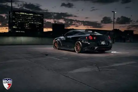 Nissan GTR With ADV.1 Wheels Wallpaper