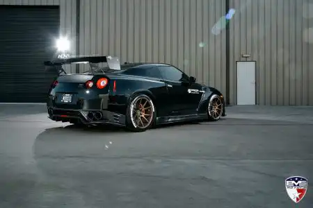 Nissan GTR With ADV.1 Wheels Wallpaper
