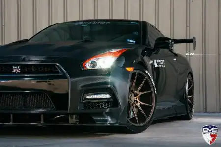 Nissan GTR With ADV.1 Wheels Wallpaper