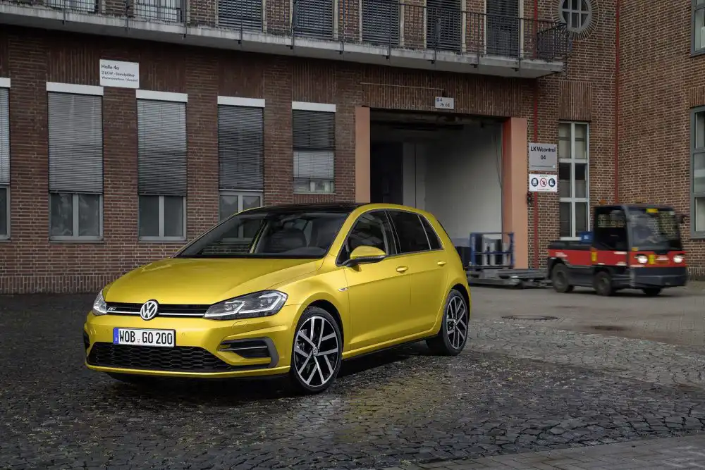 Volkswagen Golf GTI And Other Models Get An Update 8 Volkswagen Golf GTI And Other Models Get An Update