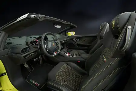 Lamborghini Huracán Rear-wheel Drive Spyder