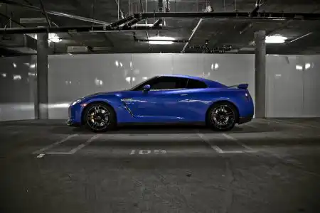 Blue Nissan GTR Photoshoot By Leon Tang