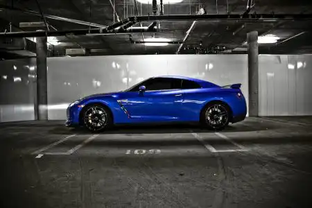 Blue Nissan GTR Photoshoot By Leon Tang