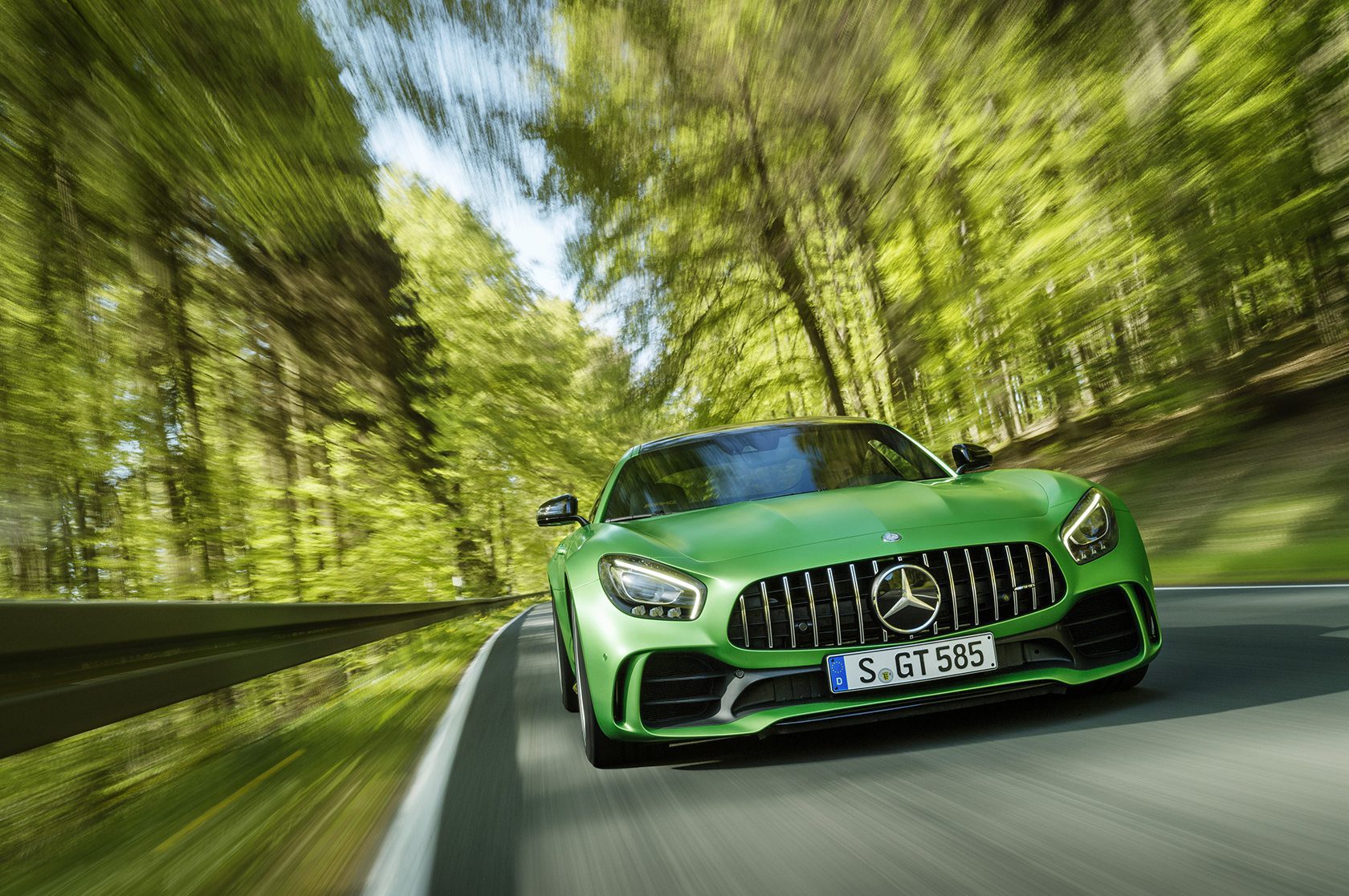 Mercedes-AMG GT R Sets A Record Nordschleife Lap Time