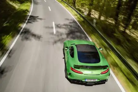 mercedes-amg-gt-r-green-hell-15