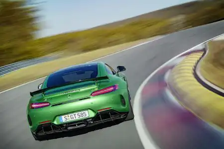 mercedes-amg-gt-r-green-hell-8
