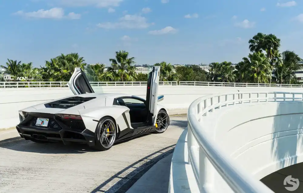 Lamborghini’s 50th Anniversary Aventador Looks Insane With ADV.1 Wheels 7 White Lamborghini Aventador 50th Anniversario - ADV.1 Wheels Wallpapers