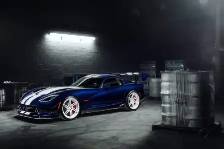 Dodge Viper ACR With ADV.1 Wheels