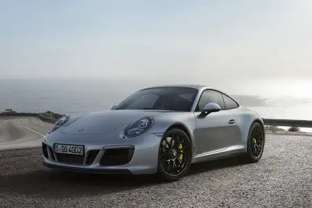 911 Carrera 4 GTS