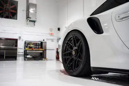 porsche-991-turbo-s-centerlock-black-wheels-forged-custom-sports-car-rims-adv1-911-carrera-l
