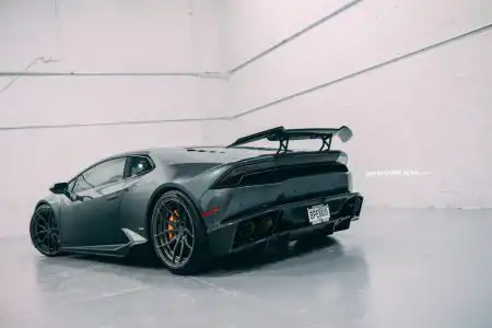 Grigio Lynx Lamborghini Huracán