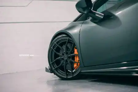 Grigio Lynx Lamborghini Huracán