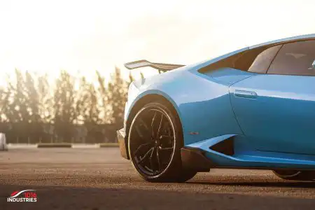 1016 Blue Lamborghini Huracan 6