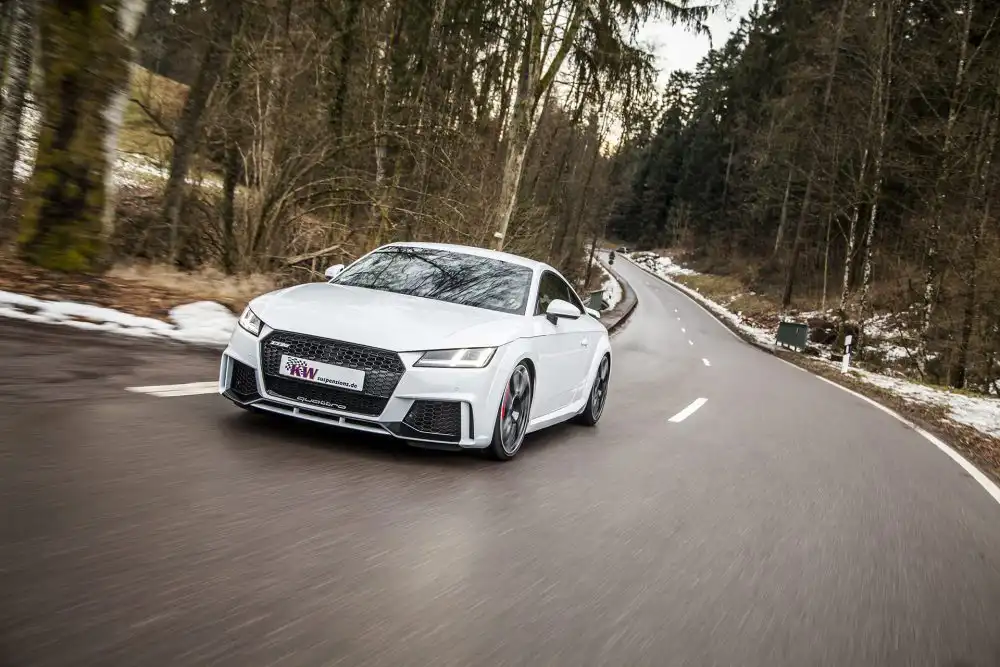 Audi TT RS KW Variant 3 and KW Clubsport coilovers Are Now Available 5 KW Clubsport 3 way Audi TT RS Fahraufnahme 002