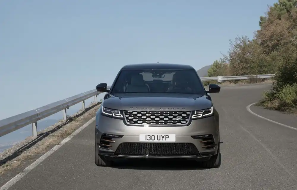 Land Rover Unveils the Range Rover Velar 85 RR Velar 18MY 389 GLHD PR 010317