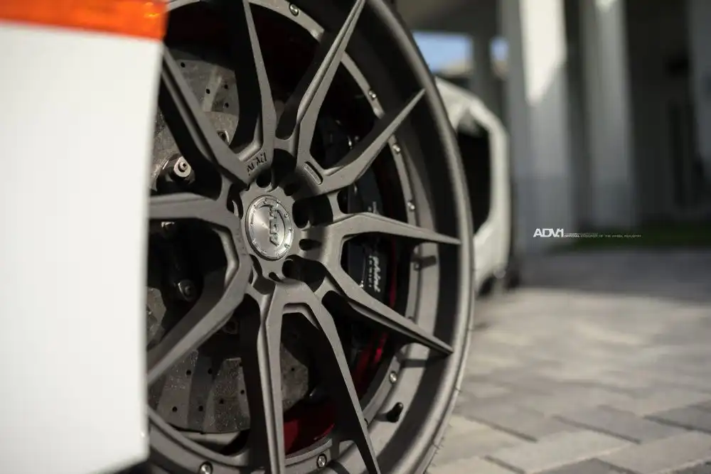 Bianco Avus Lamborghini Aventador With ADV.1 Wheels