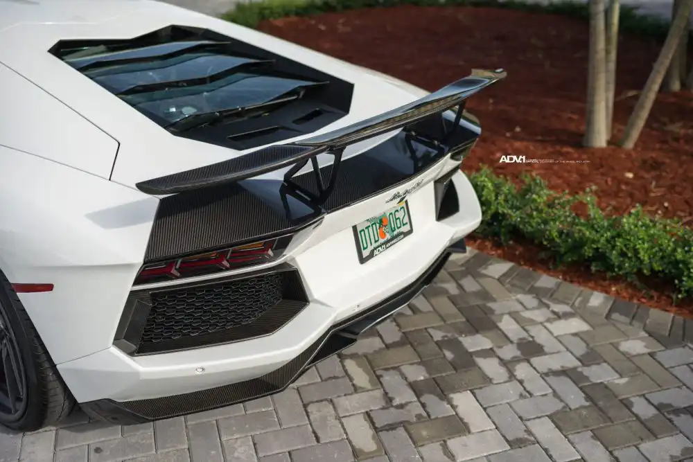 Bianco Avus Lamborghini Aventador With ADV.1 Wheels