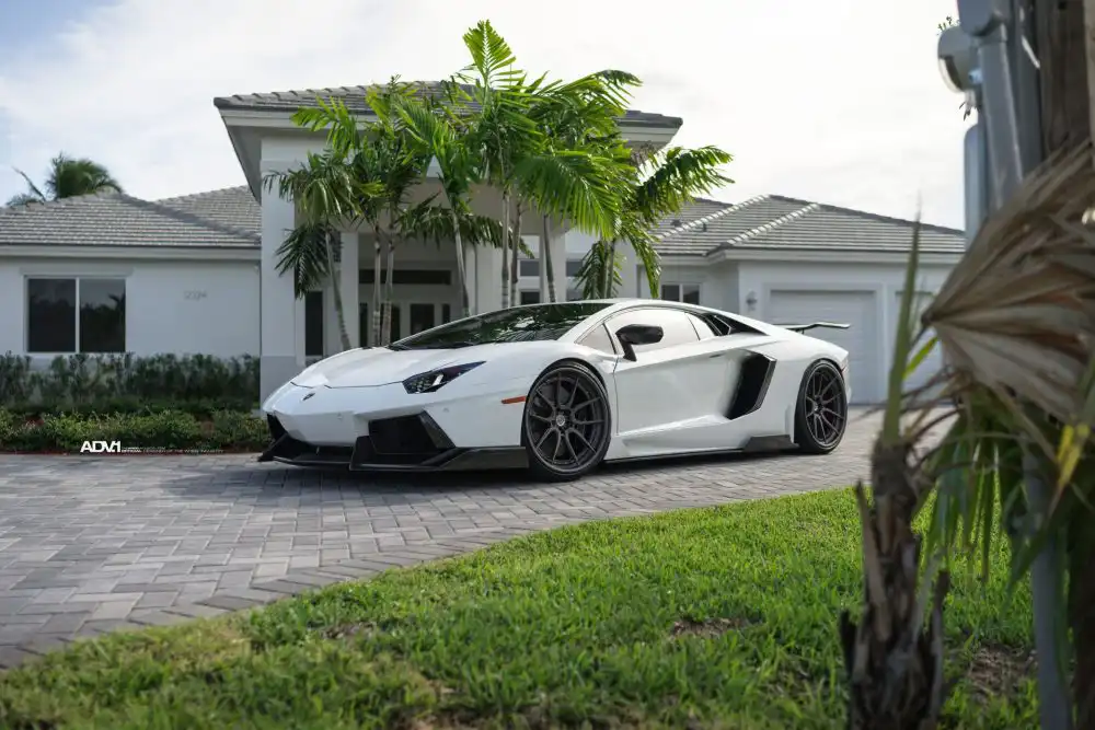 Bianco Avus Lamborghini Aventador With ADV.1 Wheels