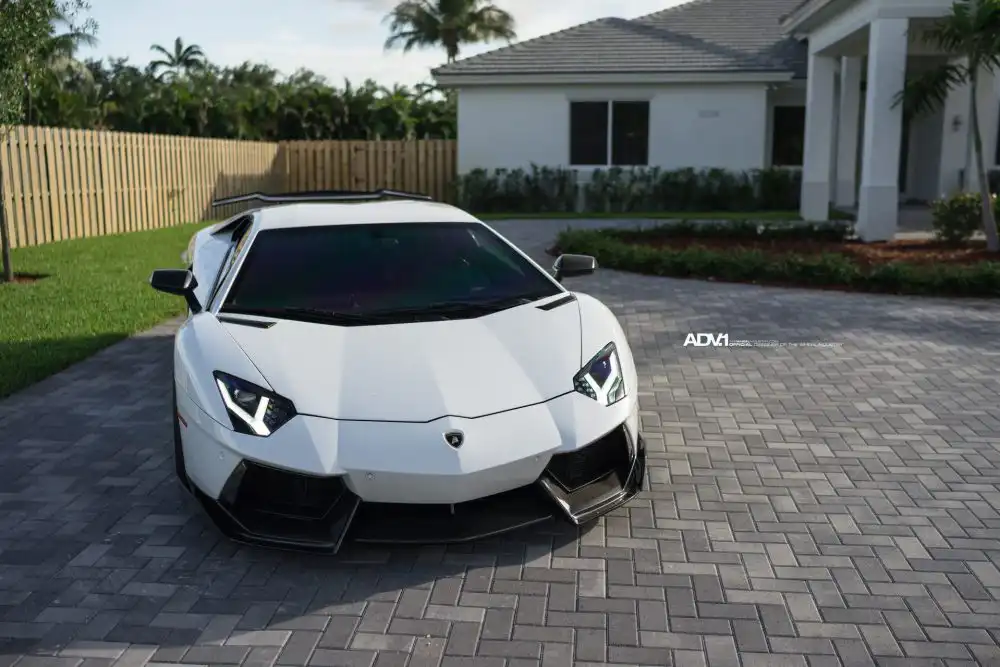 Bianco Avus Lamborghini Aventador With ADV.1 Wheels