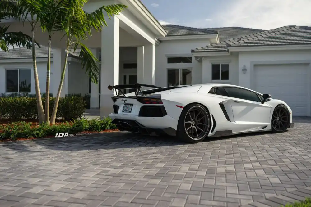 Bianco Avus Lamborghini Aventador With ADV.1 Wheels