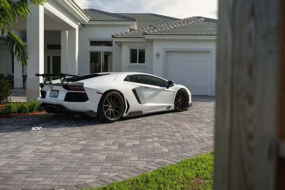 Bianco Avus Lamborghini Aventador With ADV.1 Wheels