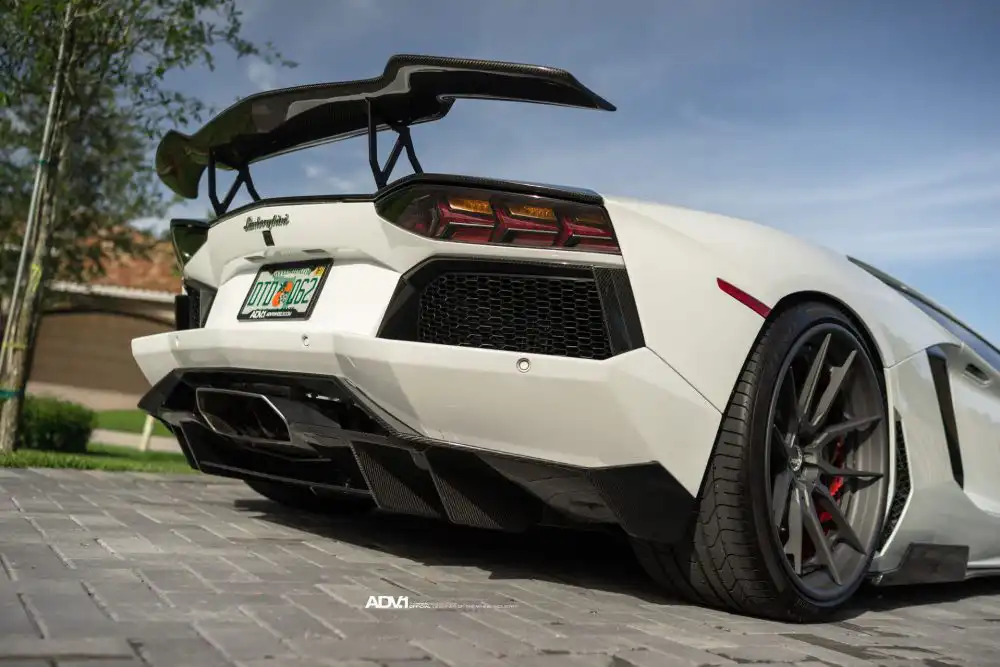 Bianco Avus Lamborghini Aventador With ADV.1 Wheels