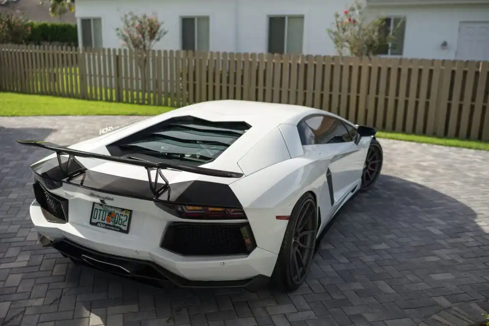 Bianco Avus Lamborghini Aventador With ADV.1 Wheels