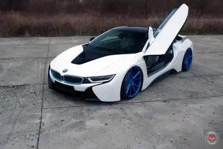 BMW i8 With Vossen VPS-301 Forged Wheels