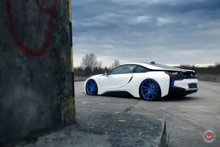 BMW i8 With Vossen VPS-301 Forged Wheels