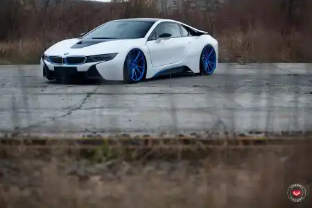 BMW i8 With Vossen VPS-301 Forged Wheels