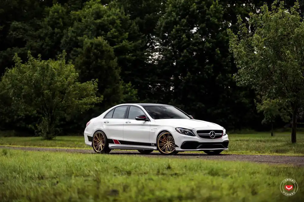 White Mercedes-Benz C63 AMG Gets Vossen Forged Wheels 4 White Mercedes Benz C63 AMG With Vossen Forged Wheels 16