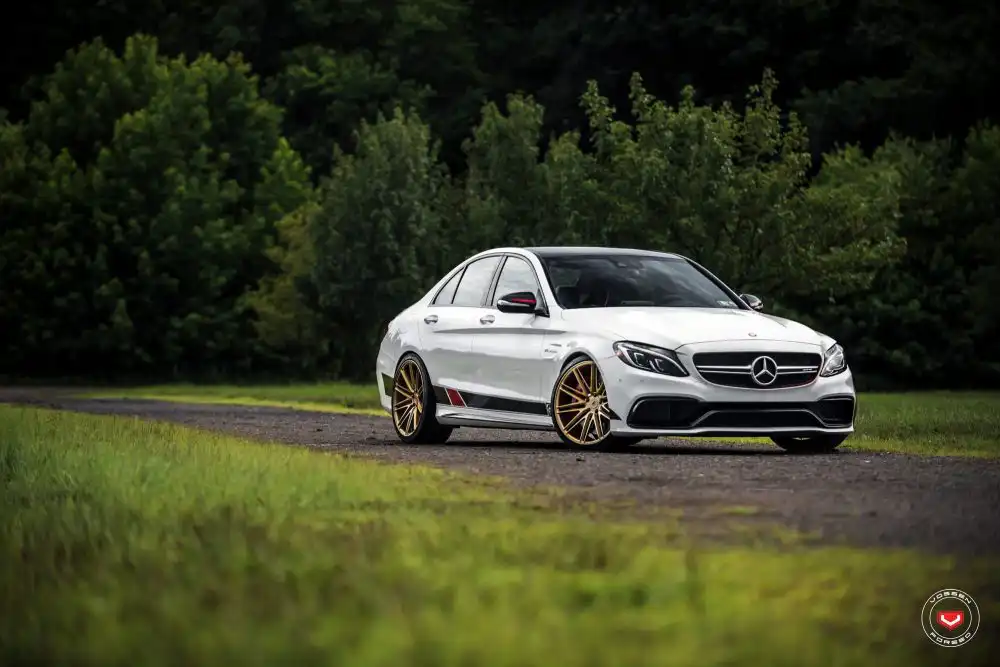 White Mercedes-Benz C63 AMG Gets Vossen Forged Wheels 2 White Mercedes Benz C63 AMG With Vossen Forged Wheels 18