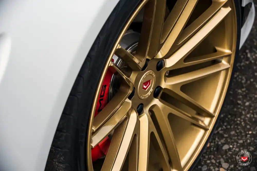 White Mercedes-Benz C63 AMG Gets Vossen Forged Wheels 14 White Mercedes Benz C63 AMG With Vossen Forged Wheels 6