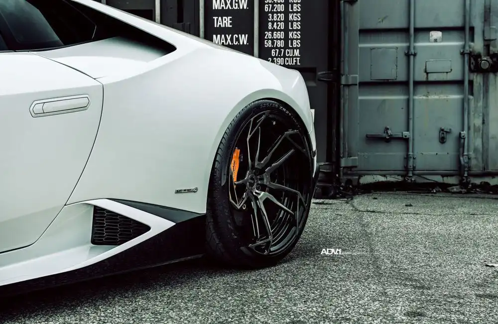 Photoshoot: Bianco Avus Lamborghini Huracán Gets ADV.1 Wheels 1 Bianco Avus Lamborghini Huracán Gets ADV.1 Wheels