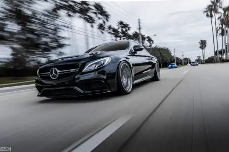 mercedes-benz-c63-amg-coupe-on-velo-s_33712701204_o