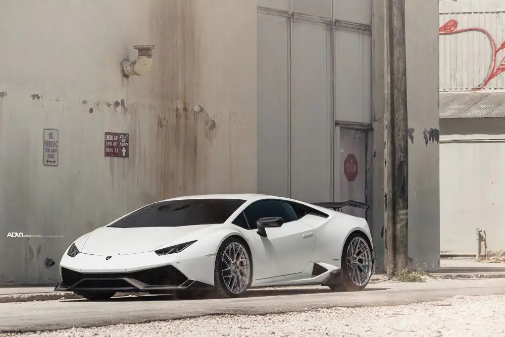 Bianco Avus Lamborghini Huracan Gets ADV.1 Directional Wheels 32 White Lamborghini Huracan With ADV.1 Wheels Wallpaper