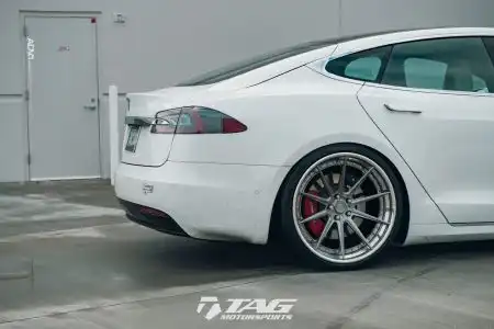 TAG_Tesla_ADV1_14