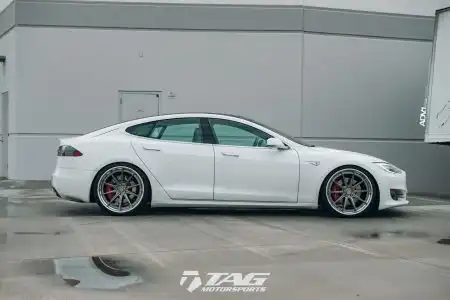 TAG_Tesla_ADV1_15