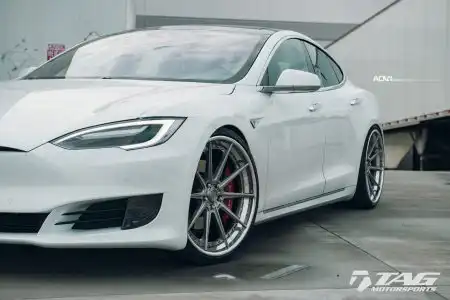 TAG_Tesla_ADV1_8