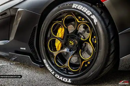 Lamborghini-Aventador-1016-Industries-Aero-Kit-3