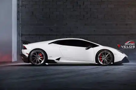 Lamborghini-Huracan-1016-Industries-Aero-Kit-And-Velos-Designwerks-VLS01-Wheels-2