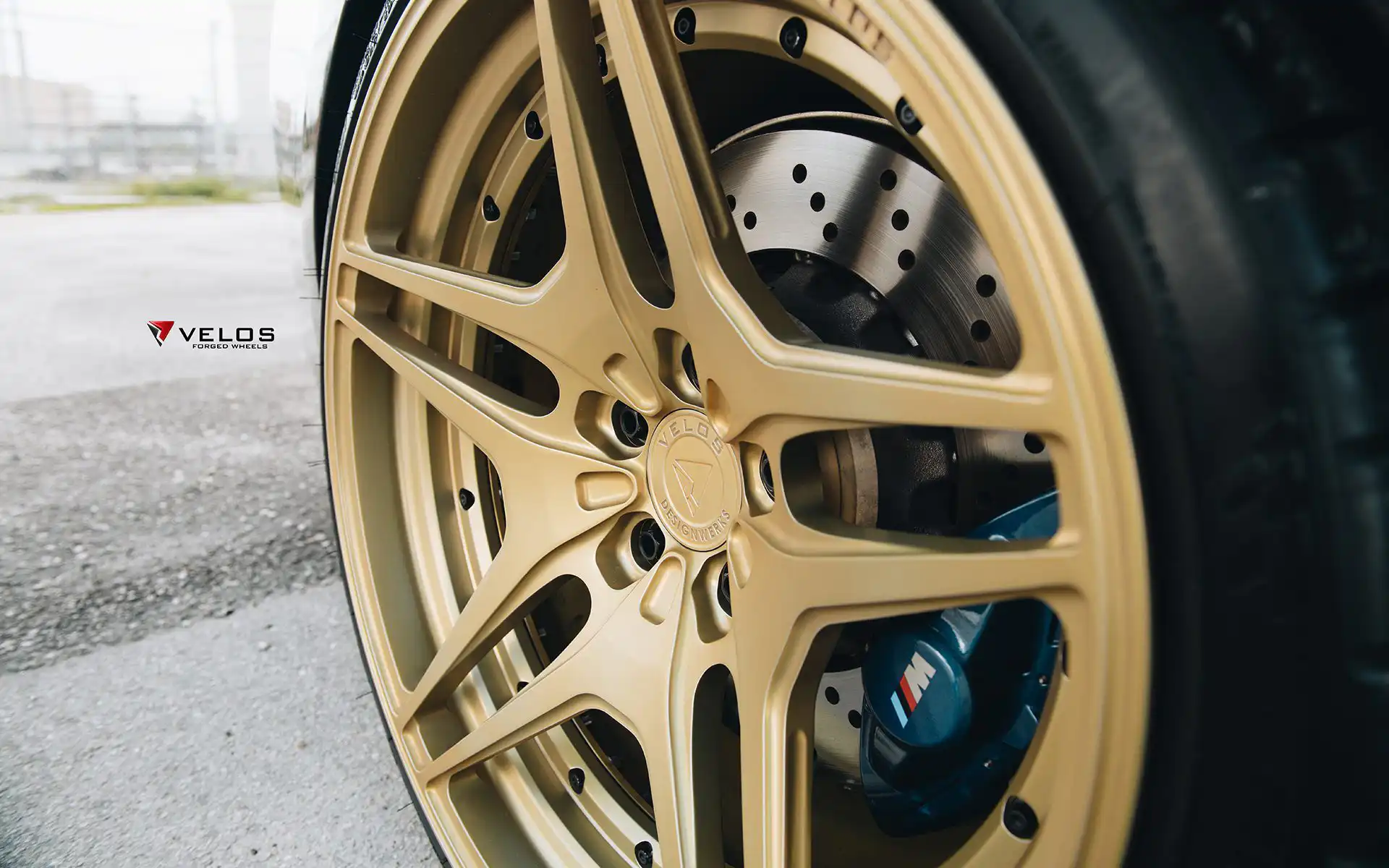 Black Sapphire Metallic BMW M4 On Gold Velos Designwerks Wheels Wallpaper