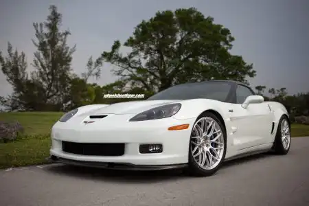 chevy-corvette-zr1-on-hre-rc100_36725462303_o