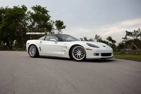chevy-corvette-zr1-on-hre-rc100_37138566920_o