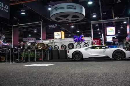 sema-show-2017-ford-gt-gt40-carbon-fiber-adv1-dymag-wheels-i