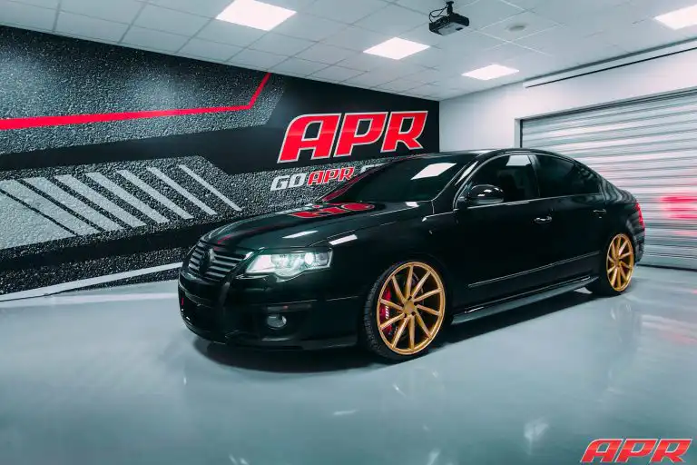 Oldschool VW Passat Gets Vossen Wheels