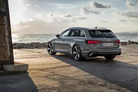 Static photo, Colour: Nardo Grey