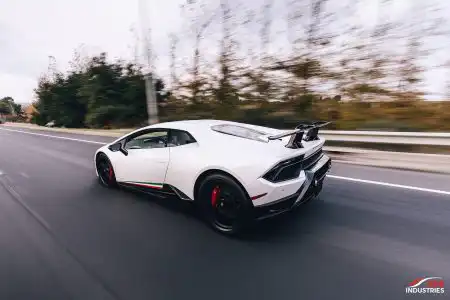 Lamborghini Huracan And Lamborghini Huracan Performante Photoshoot By 1016 Industries Image (1)